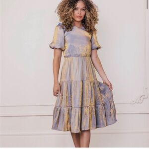 LIKE NEW! Women’s Jessakae Francis flute midi blue/gold dress